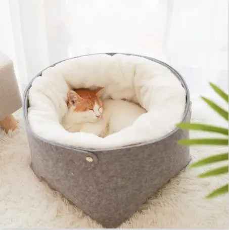Winter Warm Cat Bed